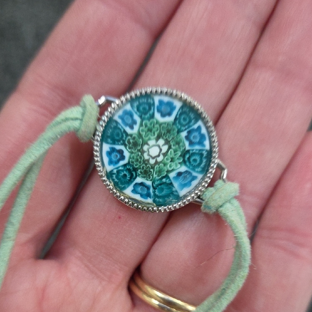 Murano Mint Green Cord Bracelet with Blue Floral Glass Medallion - Picture 9 of 9